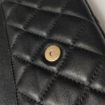 Chanel C Logo — фото 15