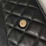 Chanel Quilted Calfskin CC Crossbody (Шанель) — фото 15