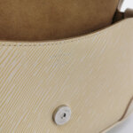 Louis Vuitton Buci Logo — фото 8