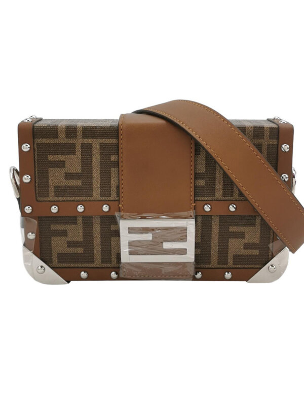 Fendi Baguette Trunk Zucca F — продано