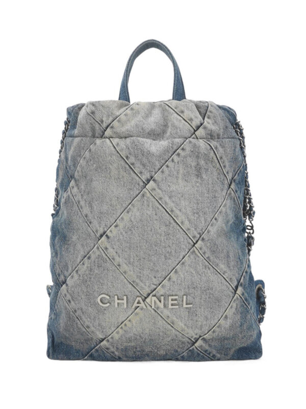 Chanel 22 Bag Logo — продано