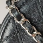 Chanel Round C Logo — фото 10