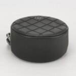 Chanel Round C Logo — фото 6