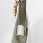 Chanel Leather Shoulder Bag — фото 7