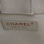 Chanel Quilted Calfskin CC Crossbody (Шанель) — фото 8