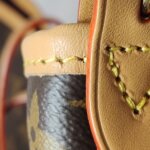 Louis Vuitton Carry All Monogram — фото 16