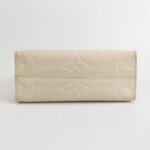 Louis Vuitton Onthego Gaint Monogram — фото 6