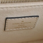 Louis Vuitton Onthego Gaint Monogram — фото 8