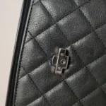 Chanel Quilted Lambskin Crossbody (Шанель) — фото 17