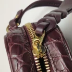 Alexander McQueen Calfskin Logo Crossbody — фото 13