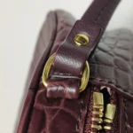 Alexander McQueen Calfskin Logo Crossbody — фото 14