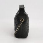 Chanel Leather Shoulder Bag — фото 4