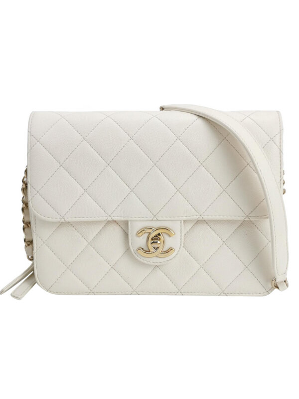 Chanel Flap — продано