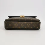Louis Vuitton Pochette Metis (Луи Виттон) — фото 6