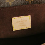 Louis Vuitton Pochette Metis — фото 8