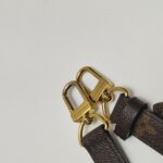 Louis Vuitton Pochette Metis Monogram S-lock — фото 15