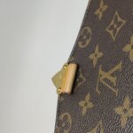 Louis Vuitton Pochette Metis Monogram S-lock — фото 20