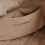 Chanel 22 Bag Logo — фото 8