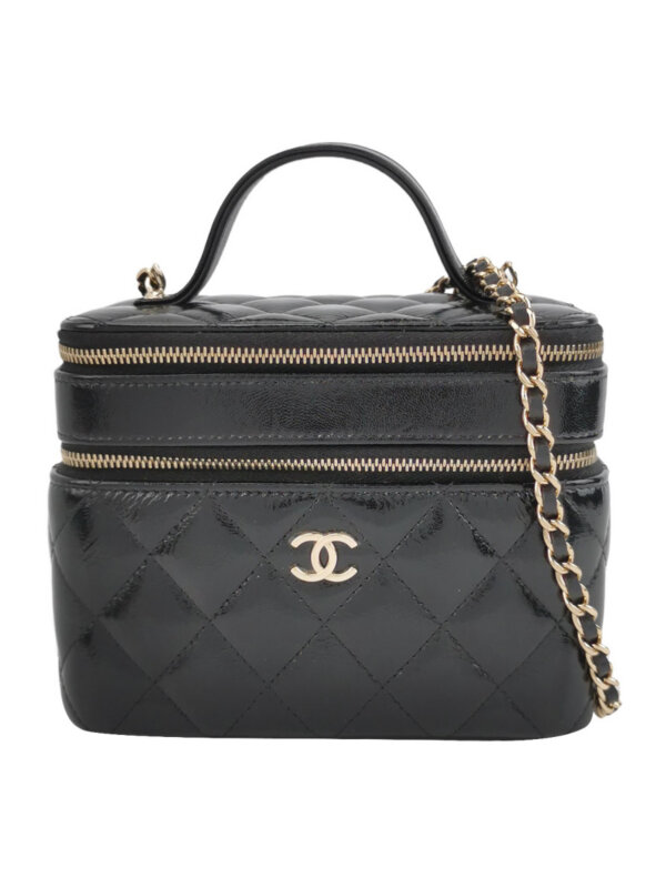 Chanel Quilted Shoulder Bag — продано