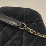 Chanel Quilted Crossbody — фото 12