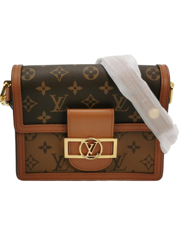 Louis Vuitton Monogram — продано