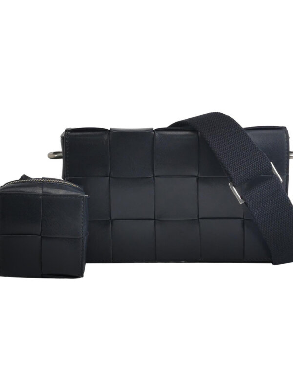 Bottega Veneta Cassette — продано