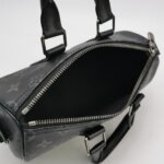 Louis Vuitton Keepall 25 Monogram — фото 7