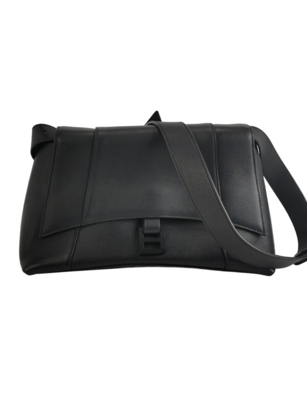 Balenciaga Downtown B — продано