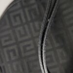 Givenchy Shoulder Bag — фото 12