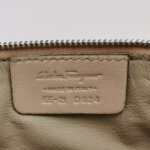 Ferragamo Shoulder Bag — фото 9