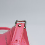 Alexander McQueen The Soft Curve Logo — фото 10