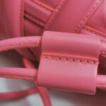 Alexander McQueen The Soft Curve Logo — фото 16