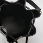 Valentino Garavani V logo Logo — фото 7