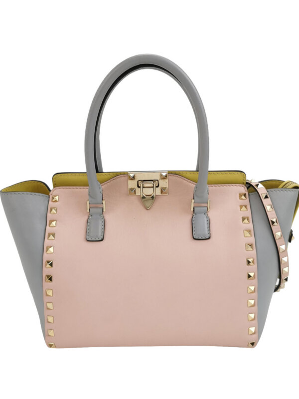 Valentino Garavani Rockstud — продано