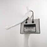 Burberry Freya logo — фото 2