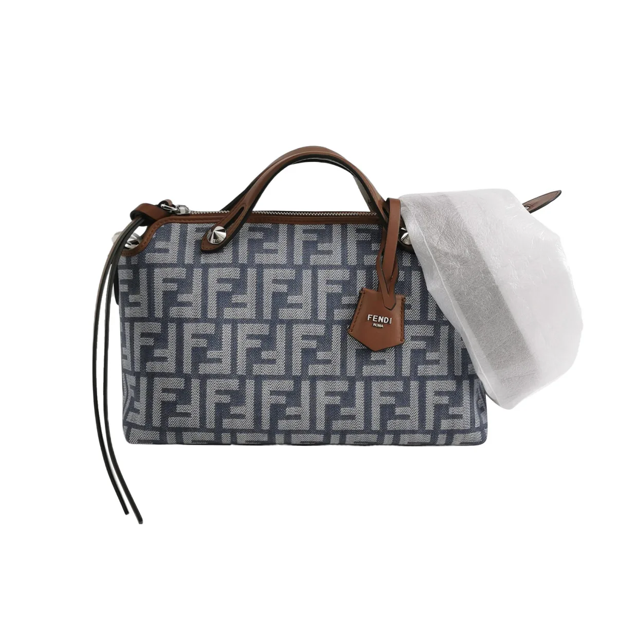 Fendi By The Way F — продано