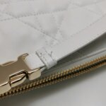 Dior Vibe Hobo Bag — фото 20