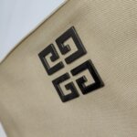 Givenchy Logo Shoulder Bag — фото 10