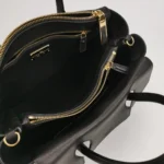 Ferragamo Calfskin Logo Crossbody — фото 7