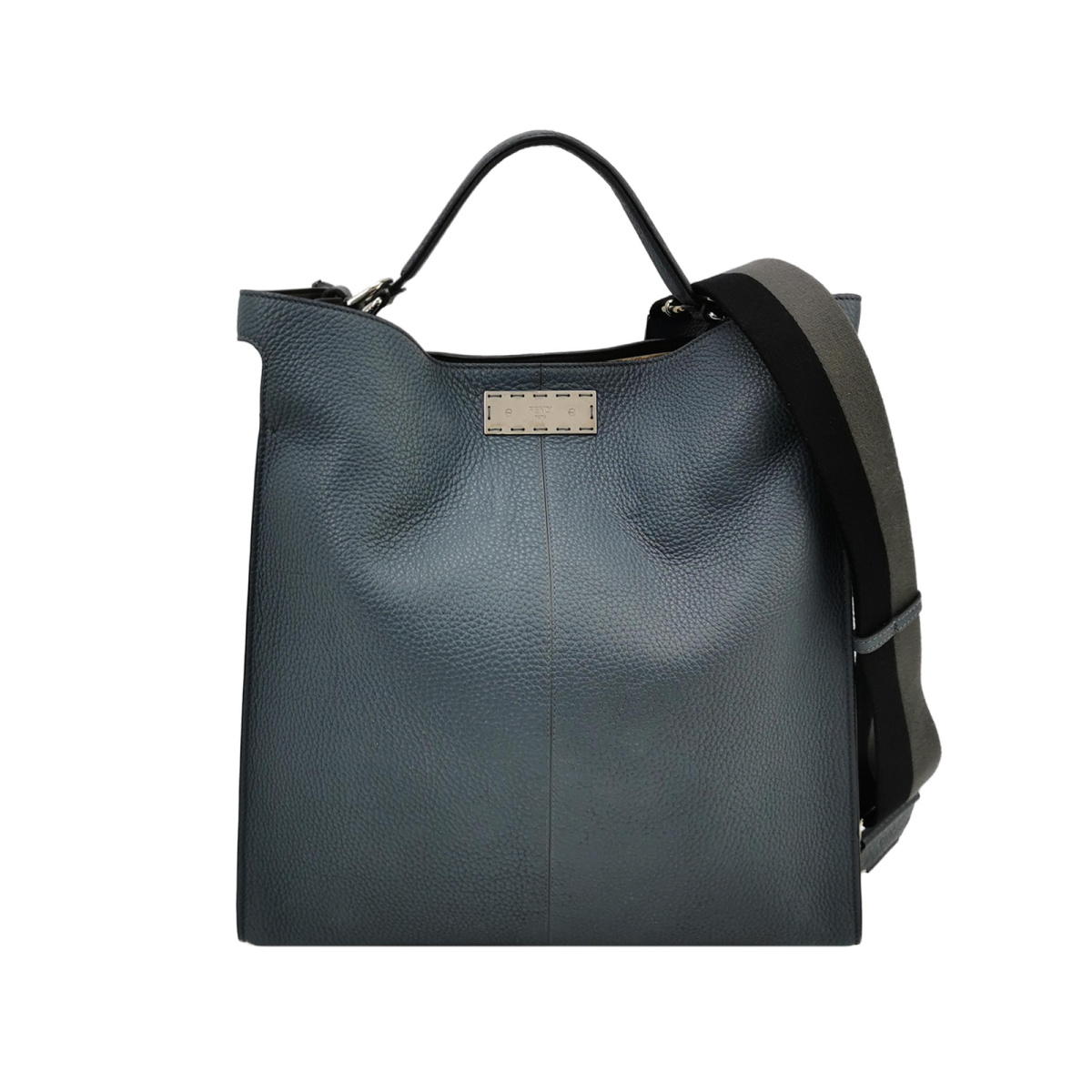 Fendi Peekaboo — продано