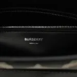 Burberry Pocket — фото 8