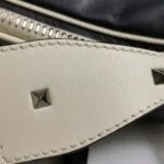 Valentino Garavani Colorblock Calfskin Logo Crossbody — фото 31