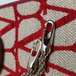 Valentino Garavani Colorblock Lambskin Logo Crossbody (Валентино) — фото 13