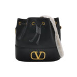 Valentino Garavani Mini Logo Crossbody — миниатюра 1