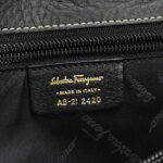 Ferragamo Logo Shoulder Bag — фото 8