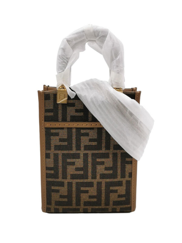 Fendi Sunshine — продано