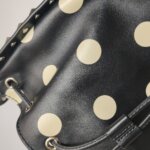 Valentino Garavani Bucket Bag — фото 16