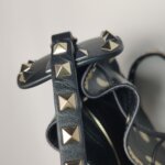 Valentino Garavani Bucket Bag — фото 22