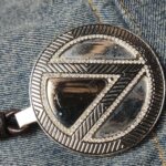 Valentino Garavani Logo Shoulder Bag — фото 15