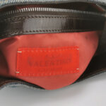 Valentino Garavani Logo Shoulder Bag — фото 8